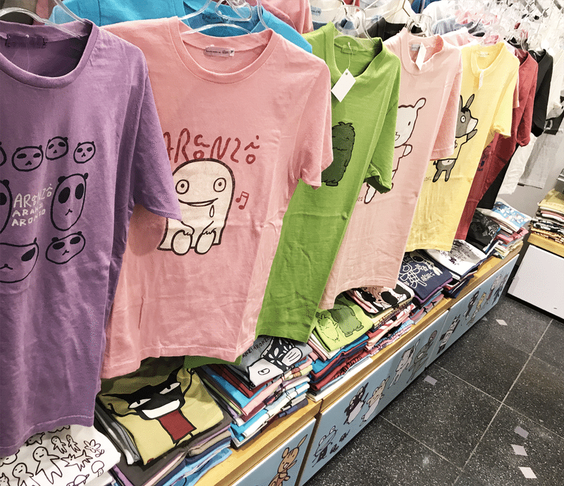 Tシャツハンガー低