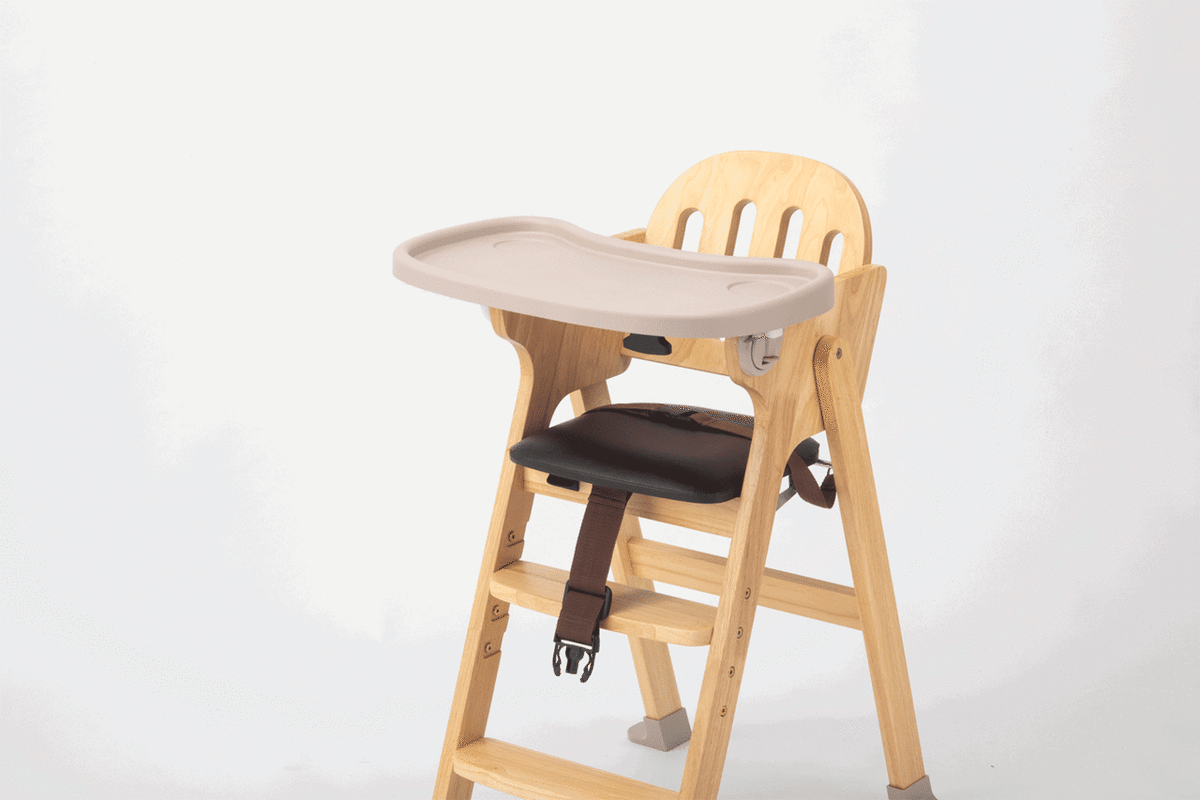 ベビーチェア徹底解説《Vol.1》】乗せ降ろしラクラクな木製ハイチェア