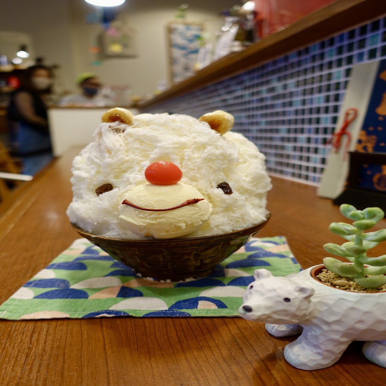 コジマトペとシロクマ｜珈琲・ごはん・おやつ【コジマトペ ®】岡崎市