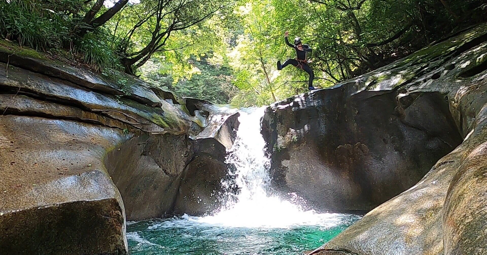 藤河内渓谷で沢登り ラリーグラス Note 藤河内渓谷で沢登り ラリーグラス Note