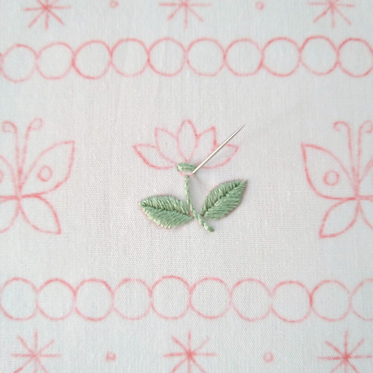 アシードンクラウド　お花刺繍ジレ ASEEDONCLOUD/アシードンクラウド Assimilate plants dress