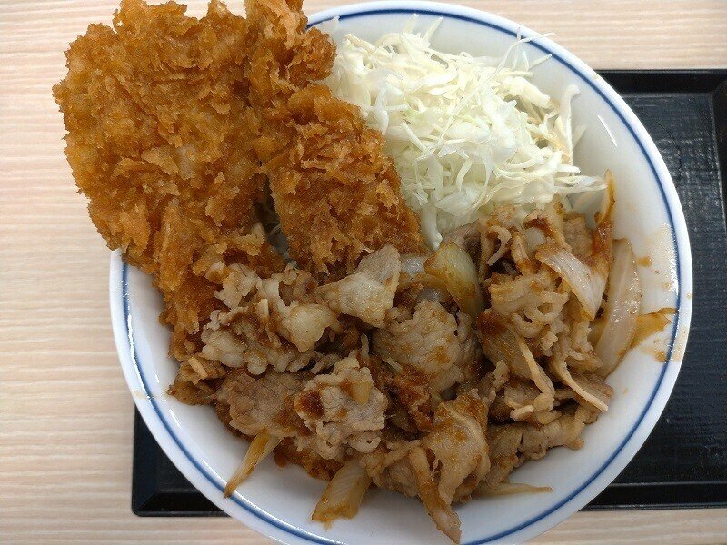 全力飯かつやの期間限定 豚ロースタレカツと牛焼肉の合い盛り丼 を食べてきた感想 レビュー 豚 ロースカツをあっさりしたタレに漬けたタレカツは新潟のご当地グルメみたいですが美味しいですね 牛焼肉はご飯が進む まるぞう Note