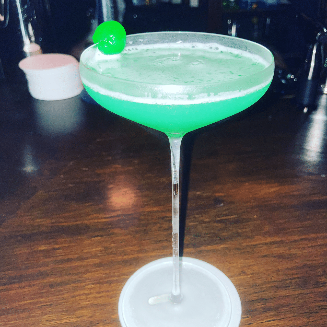 魅惑のカクテル⑦：細く、長く付き合いたい、アラウンド・ザ・ワールド