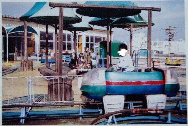 昭和のスーパーの屋上には遊園地があったという話【阪神ファミリー