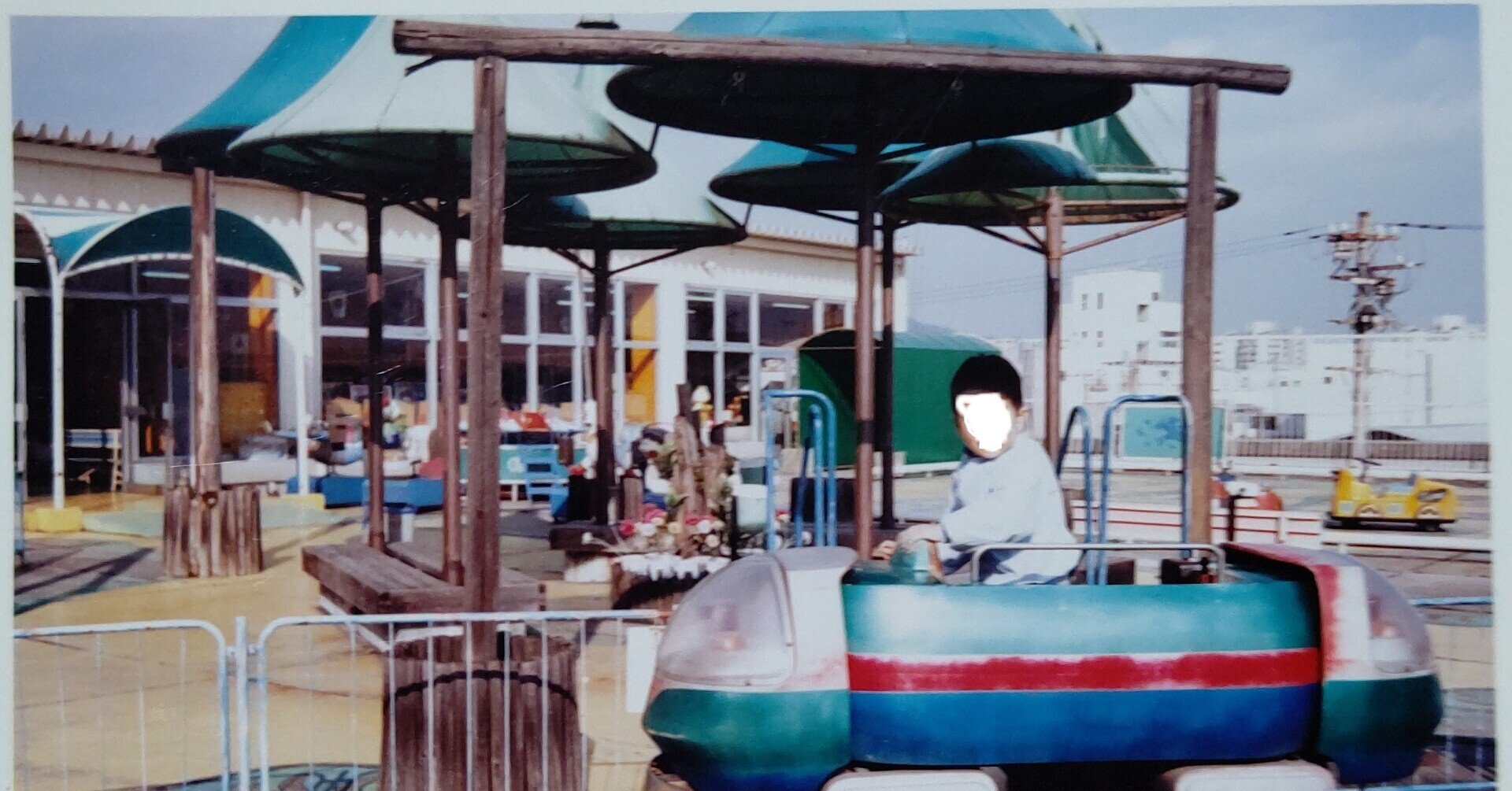 昭和のスーパーの屋上には遊園地があったという話【阪神ファミリー