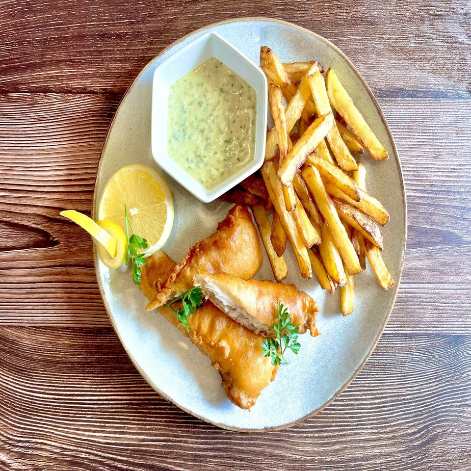 サクサク衣が最高！フィッシュ＆チップス！！｜chef ichi