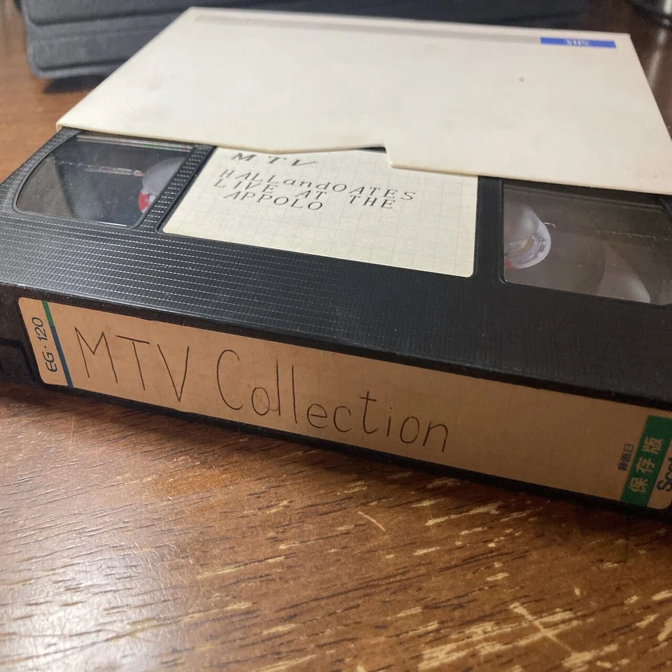 VHSテープを買ったはいいが、、｜マサ | 洋楽情報