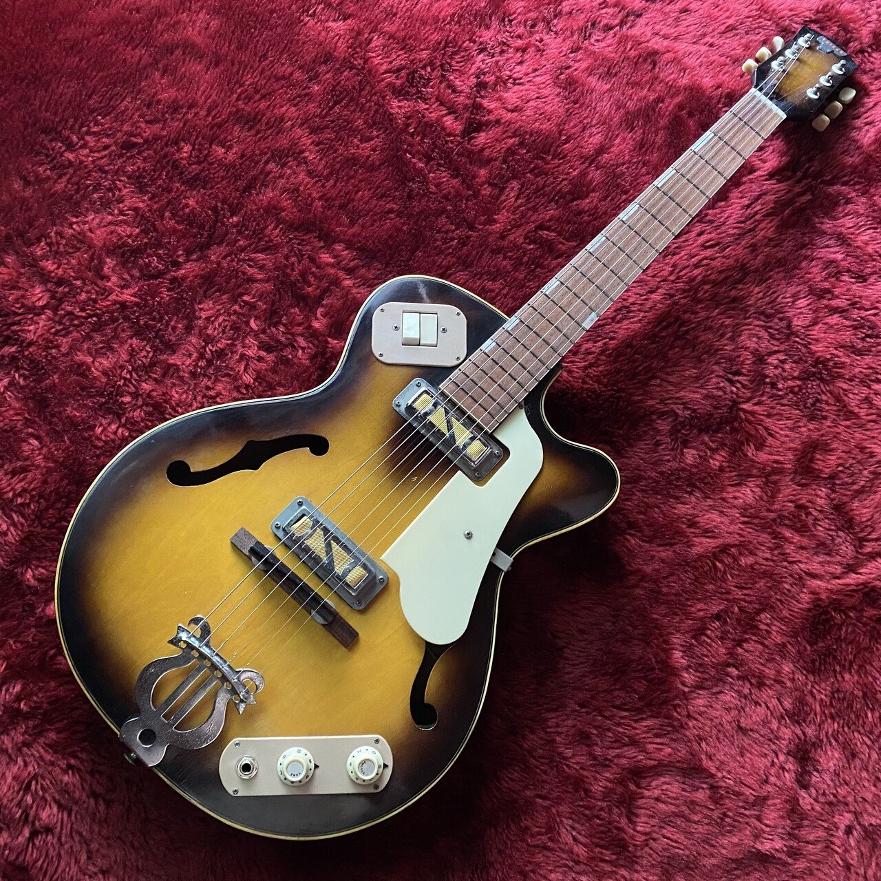 ビザールギターの調整過程 Teisco EP-8｜Bridge Guitars