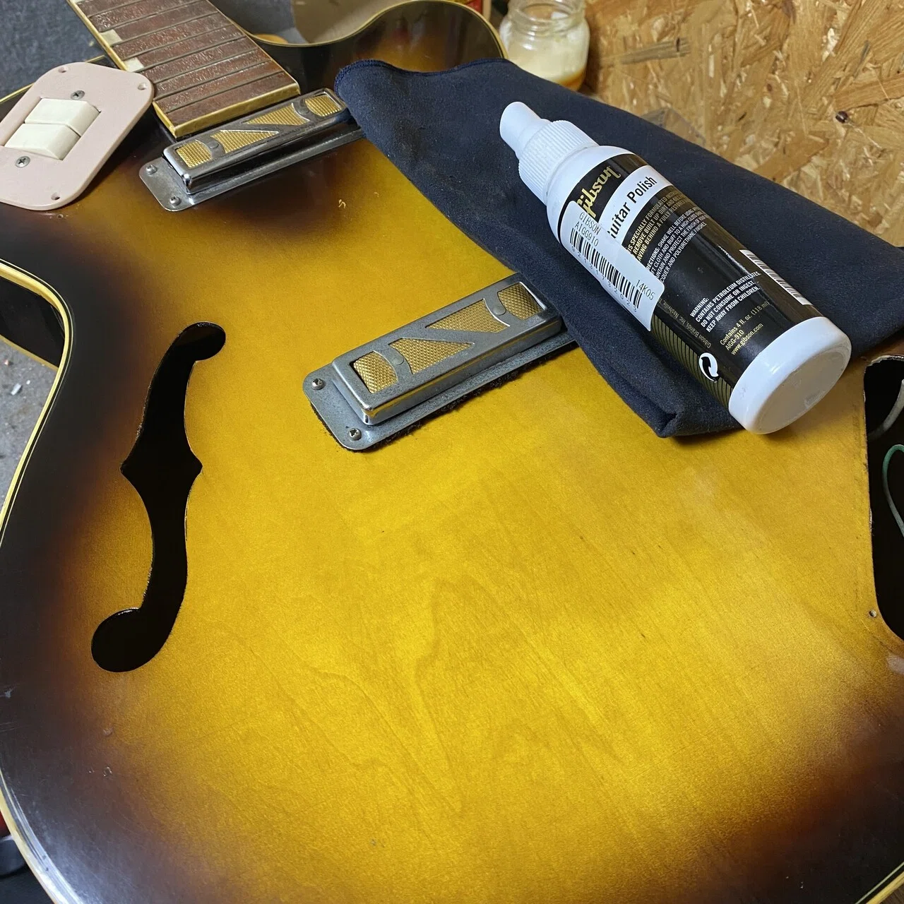 ビザールギターの調整過程 Teisco EP-8｜Bridge Guitars