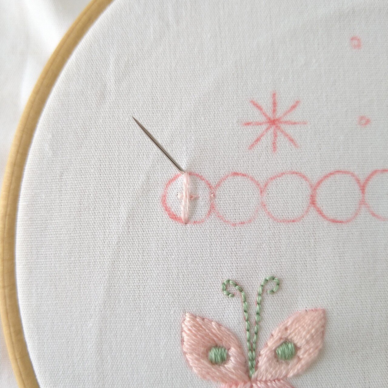 韓国刺繍 図案 パターン集「刺繍文様 Embroidery Patterns」 韓国刺繍 図案 パターン集「刺繍文様 Embroidery Patterns」 本