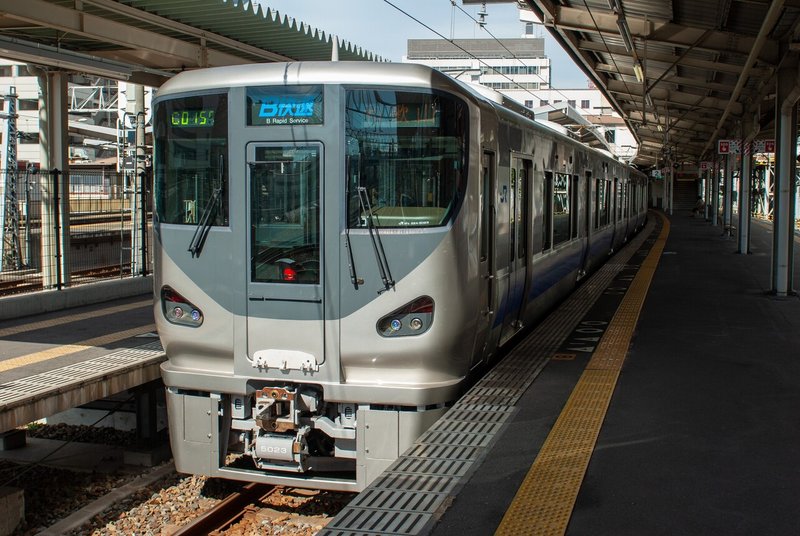 天王寺駅阪和線ホームにて 11 9 18 れいろく Note