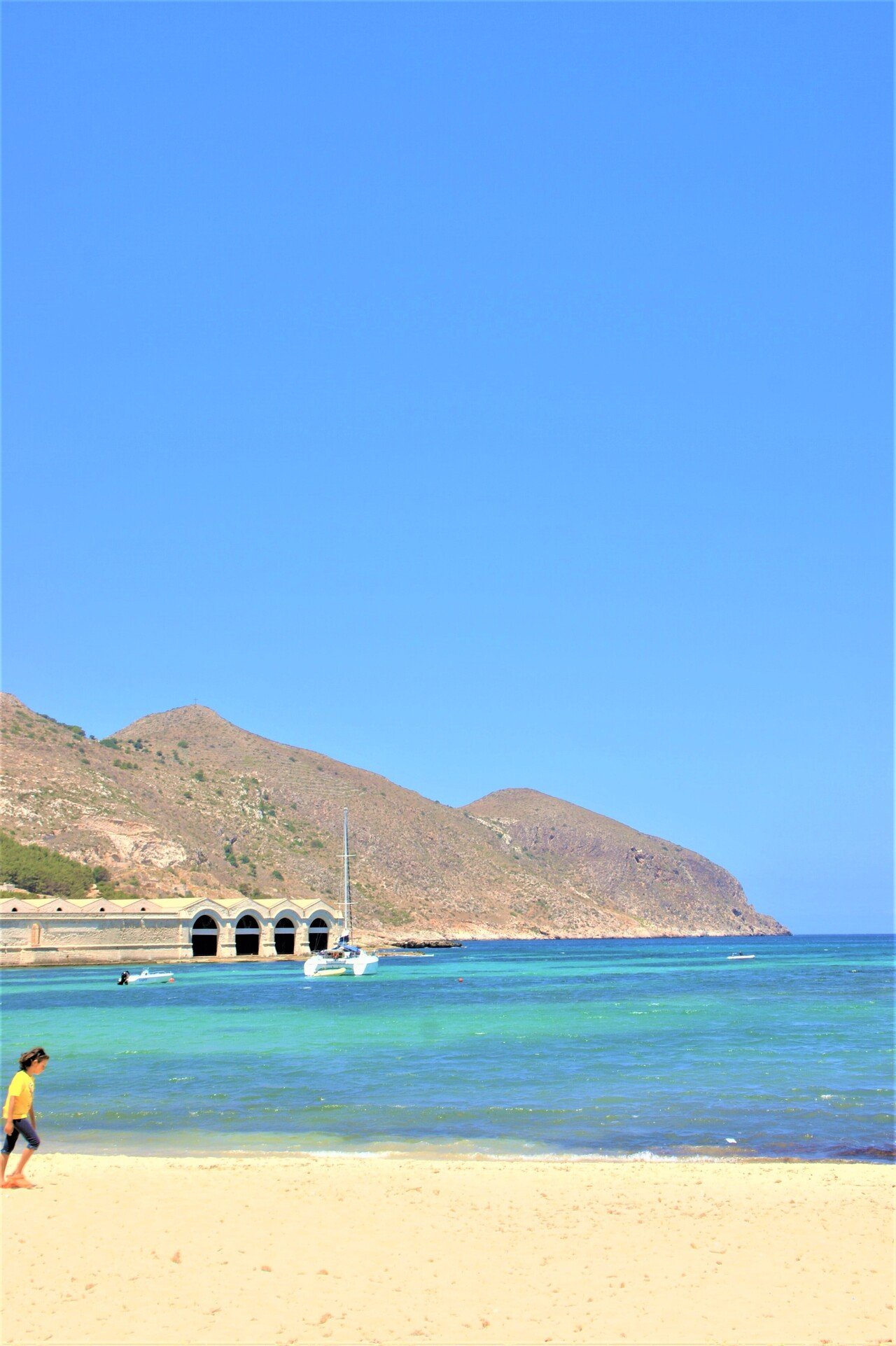 そして やっぱり ファヴィニャーナ島 シチリア州 の海は美しかった 食の工房オフィスアルベロ イタリア料理教室 In 神戸 Note そして やっぱり ファヴィニャーナ島 シチリア州 の海は美しかった 食の工房オフィスアルベロ イタリア料理教室 In 神戸 Note