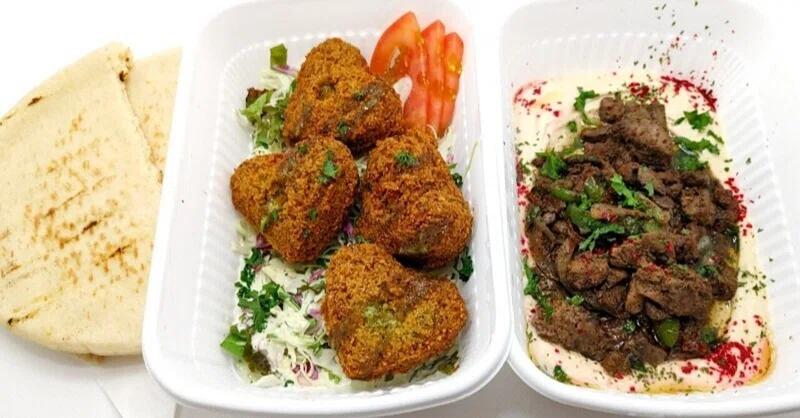 パレスチナ料理をテイクアウト 鶏レバーとフムスの組み合わせが絶品 濃厚な美味しさだったよ 十条 ビサン じょいっこ Note