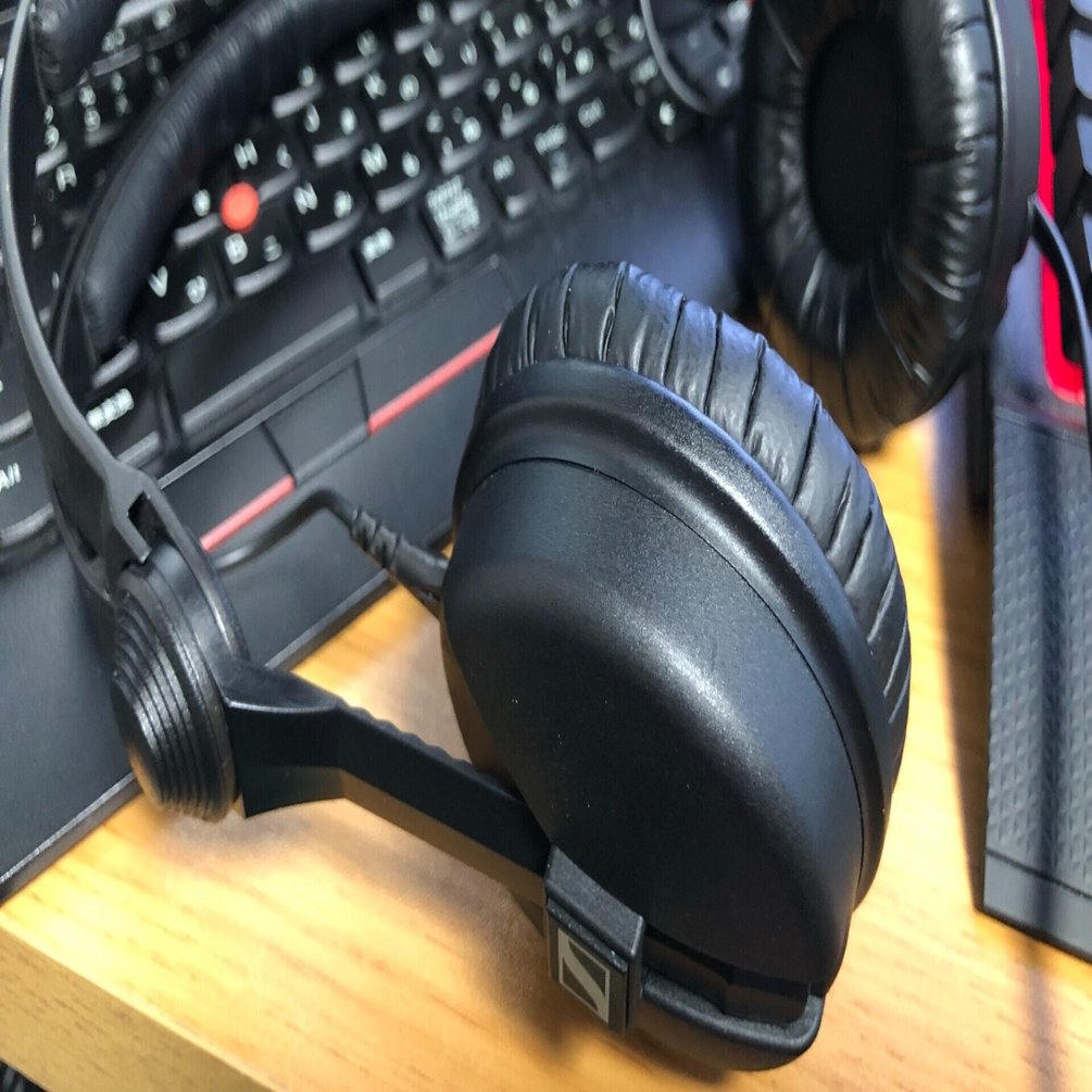 SENNHEISER  HD25 モニターヘッドホン Amazon | ゼンハイザー HD25 | モニターヘッドホン | 楽器・音響機器