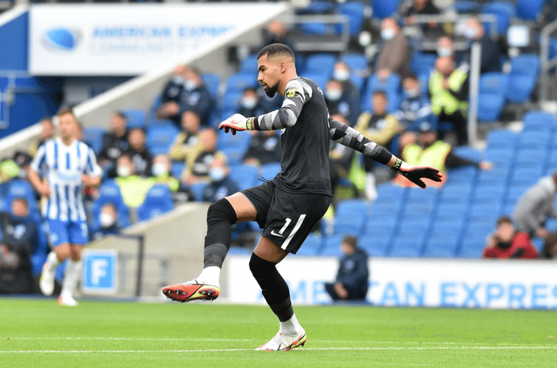 エミリアーノマルティネス 背番号 エミリアーノマルティネス 背番号