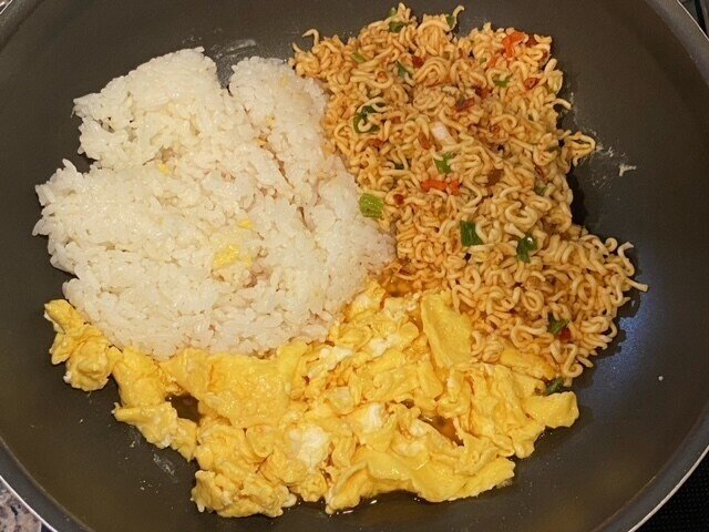 辛ラーメン炒飯6