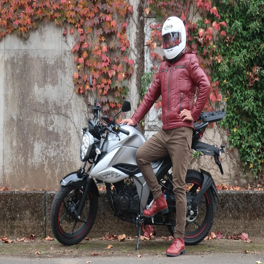 バイクに乗る時、何を着ていますか？｜きくりんぐ
