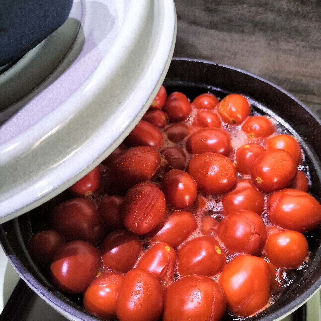 217 イタリア保存食 トマトの水煮の作り方 Yumina イタリア移住した料理好きの毎日 Note