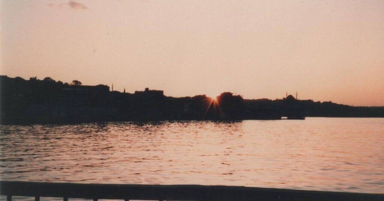 トルコ イスタンブール ガラタ橋で眺めた夕日 19年8月15日 日本を出国して112日目 山本 剛 Note
