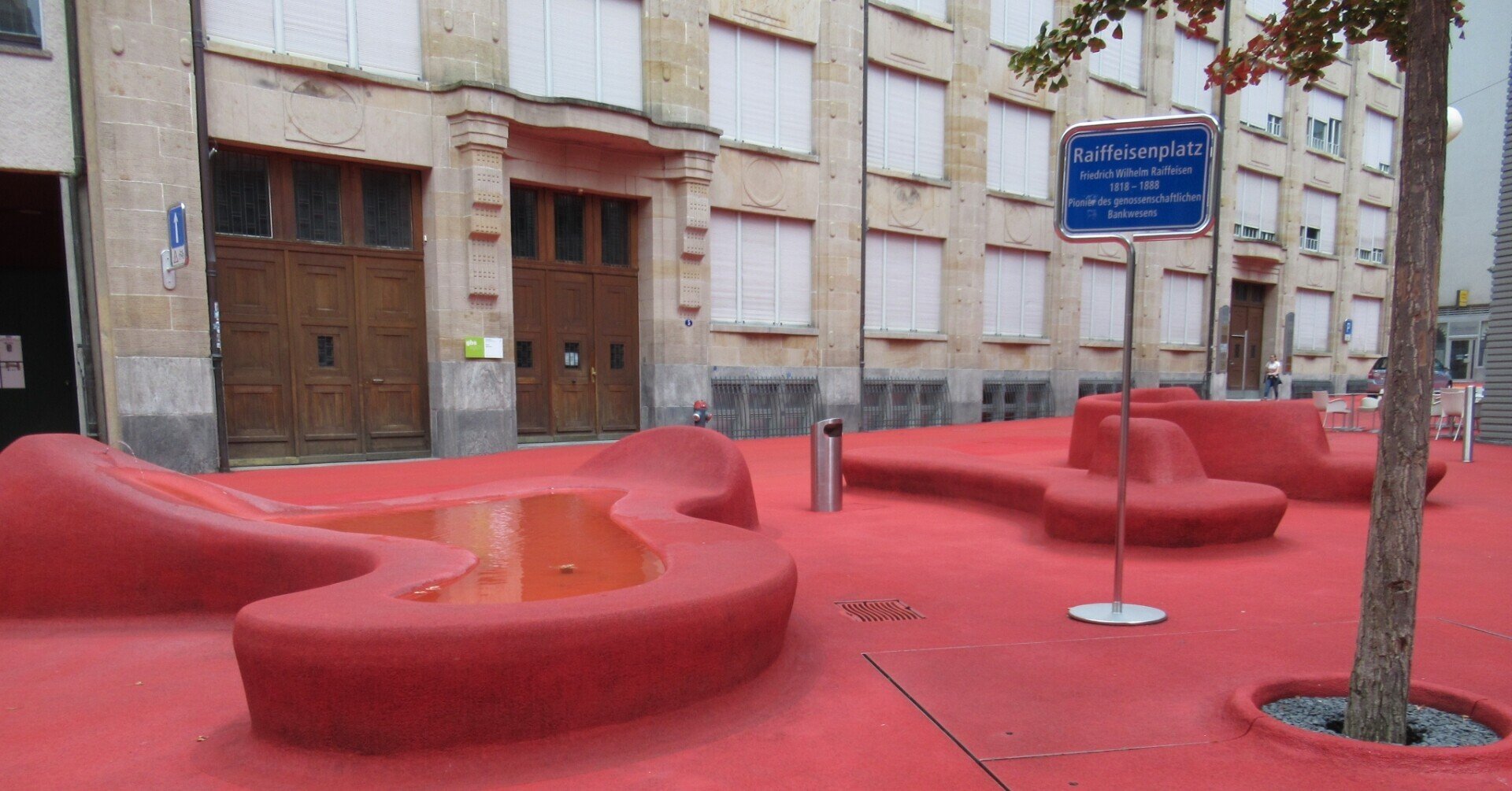 スイス ザンクト・ガレン 世界遺産の修道院 赤い広場 St. Gallen｜505nuts