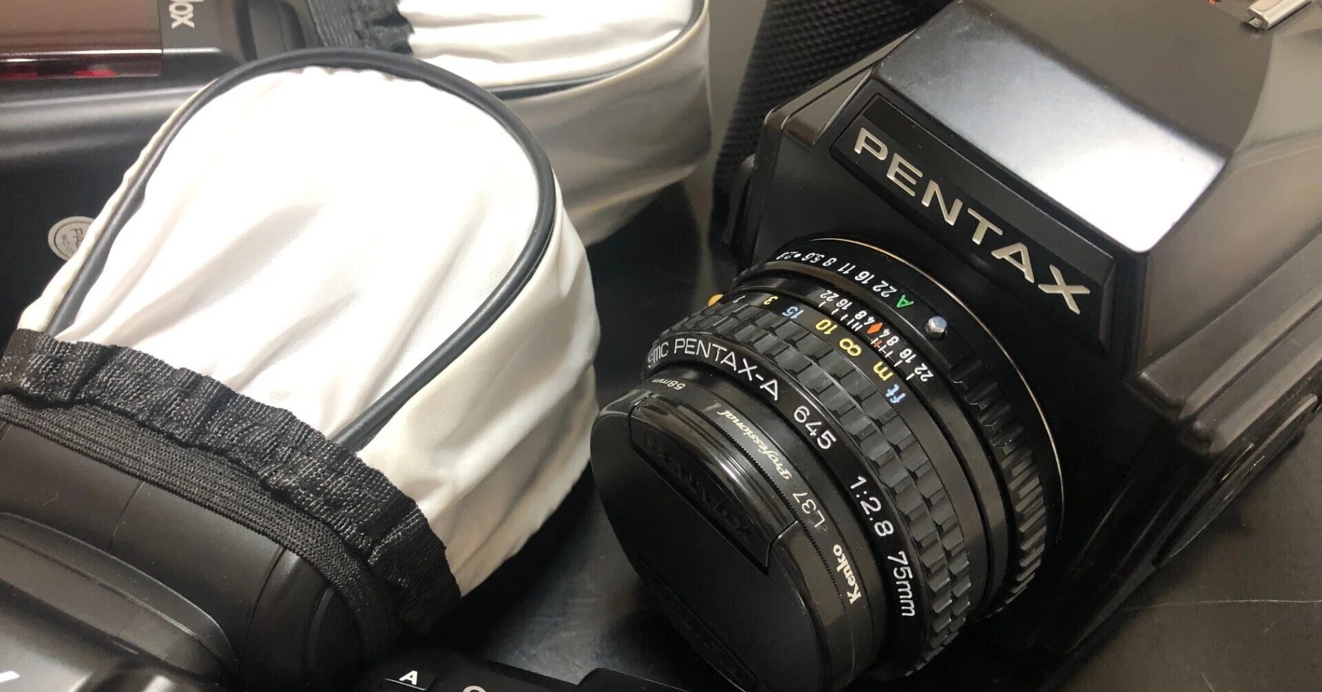 Vol.33 PENTAX645でオフカメラストロボは出来るのか。｜緋色のHiro