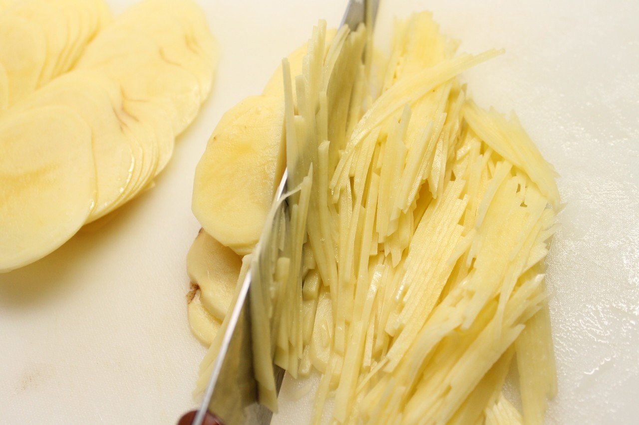 じゃがいものガレットは時間をかけて焼くと美 味しい 樋口直哉 Travelingfoodlab Note じゃがいものガレットは時間をかけて焼くと美 味しい 樋口直哉 Travelingfoodlab Note