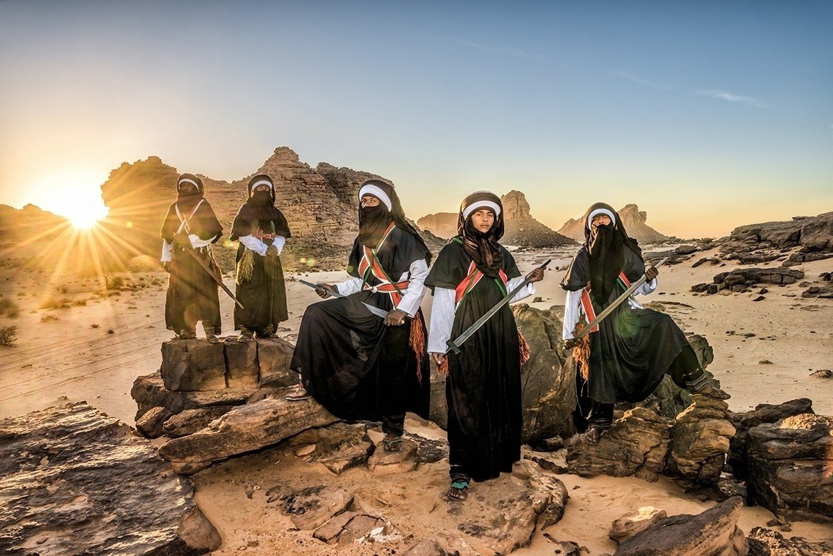 ヨシダナギBEST作品集『HEROES』予約受付開始！｜ライツ社