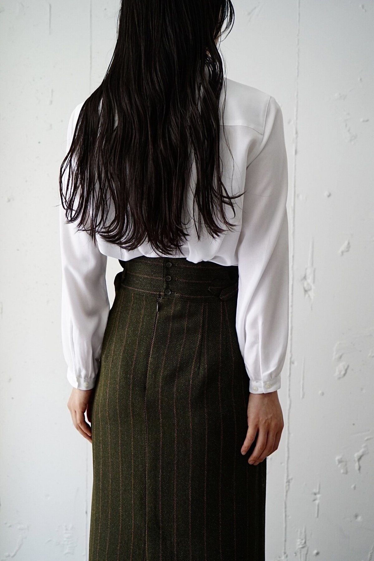 8/18（水）の販売情報】クールなセミタイトスカート【ヘリンボンワンピ  