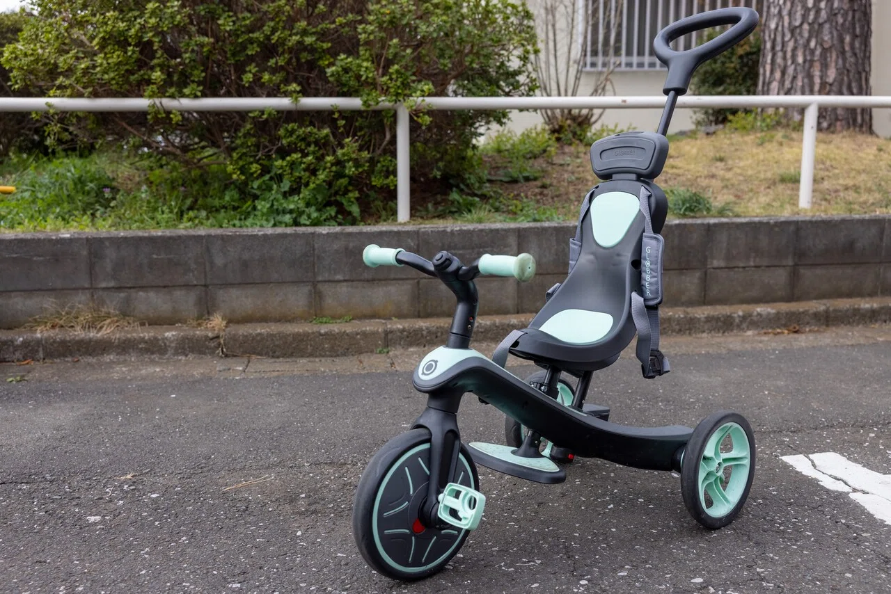 048 4段階変形する究極の三輪車！「GLOBBER」は大人のテンションも