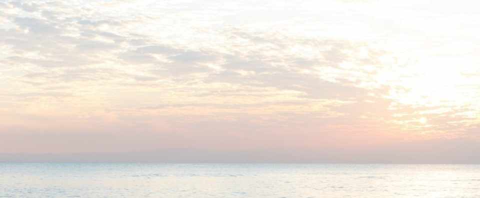 どうしてそんな言い方をするの と思う人からは離れること その人の心無い言葉を浴びるほどにあなたは力を奪われるから 最果てにある美術館 Note