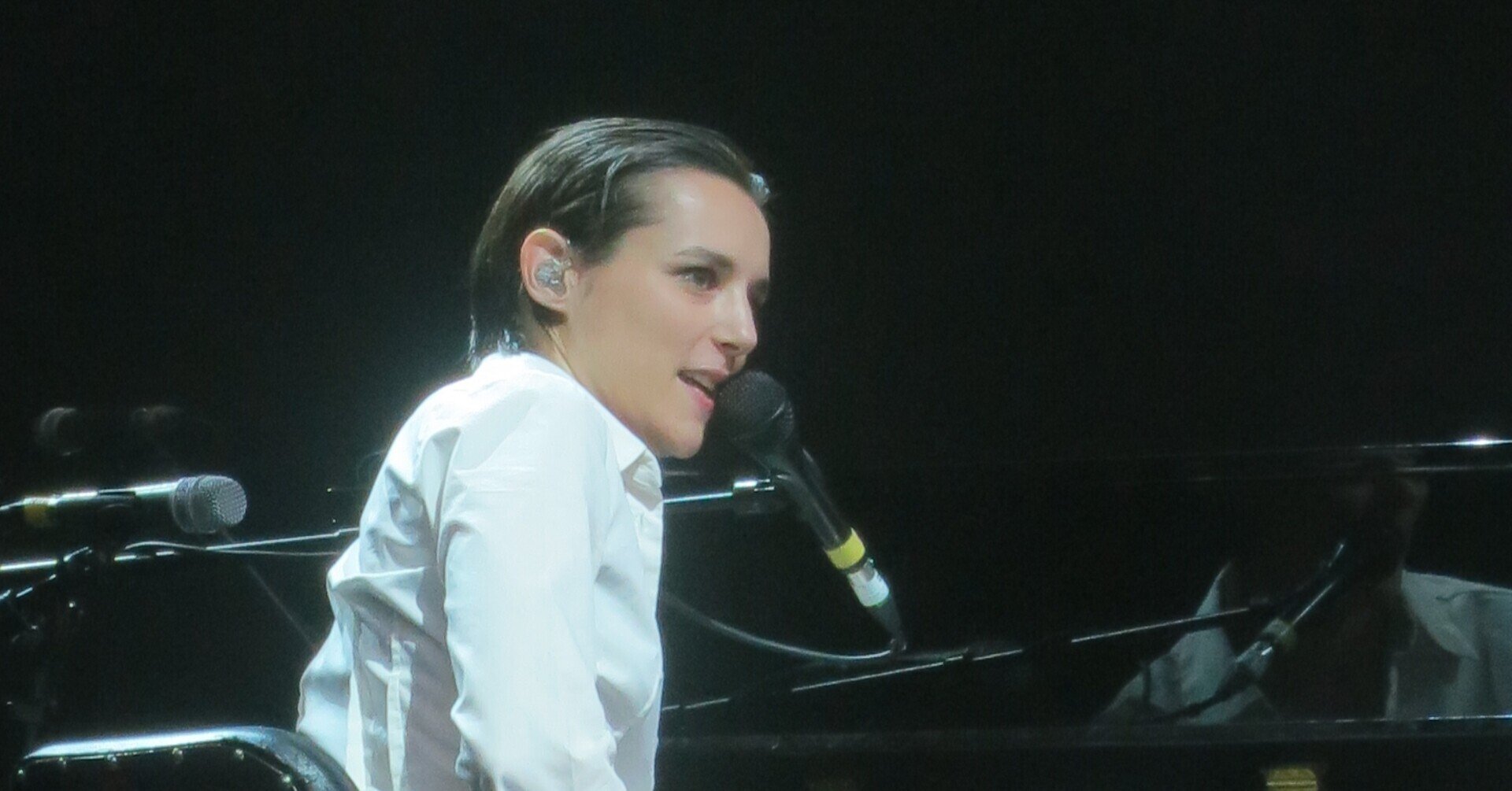 Utopian Ashes ボビー ギレスピー Jehnny Beth タイフーン寺尾事務所 Note Utopian Ashes ボビー ギレスピー Jehnny Beth タイフーン寺尾事務所 Note