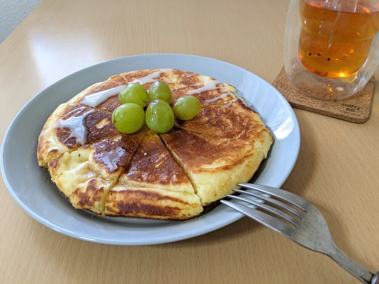 昨日作った米粉ホットケーキ ずっと保管したままのhmをやっと使えた 笑 少し焦がしたし不格好だけど おいしかった 久々におやつ作ったなぁ 仕事とか趣味も そんなに背伸びしないで不格好でポンコツでも良 ぱよこ Note