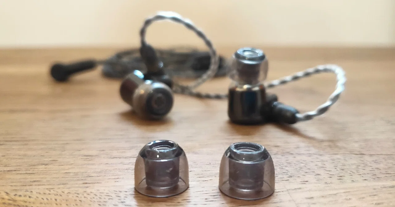 イヤーチップを変えて本領発揮！Campfire Audio DORADO 2020レビュー｜onzo