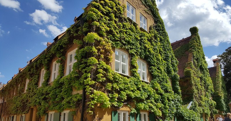 Mikakoのドイツ語通信 21年第23号 500 Jahre Fuggerei Mikako Hayashi Husel 林フーゼル美佳子 ドイツ語サービス Note