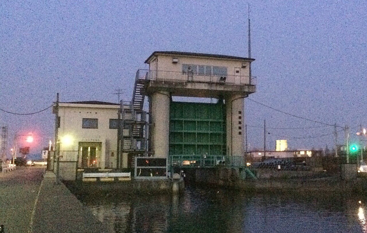 23区で魚釣り 花畑運河のブラックバス釣り 足立区 あらきただし Note