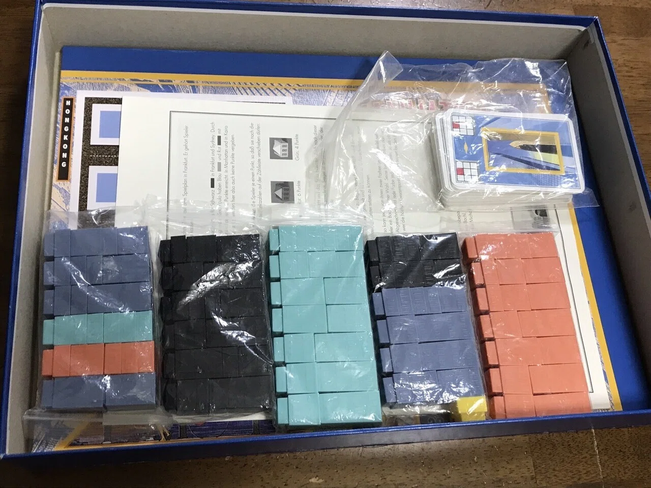 ボードゲームの説明書を読むための初級ドイツ語⑧マンハッタン編｜レグルス