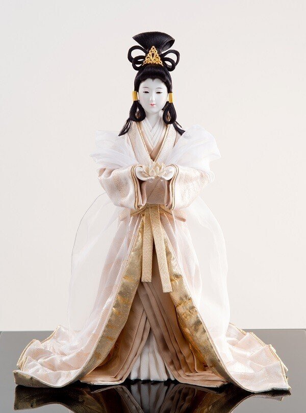 古都の伝統を守る後継者 ――京人形師二代目、関原紫光｜人民日報海外版