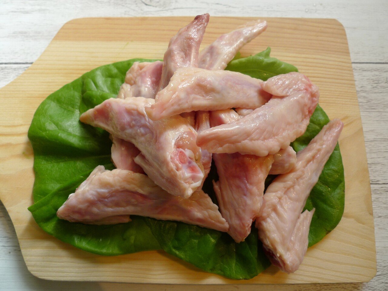 部位紹介シリーズ④「手羽中ハーフ」｜日本一鶏肉研究所（トリケン）