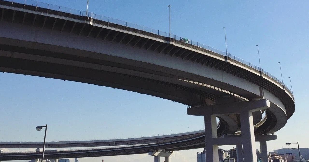 高速道路を自転車で|水辺のゴンザレス|note