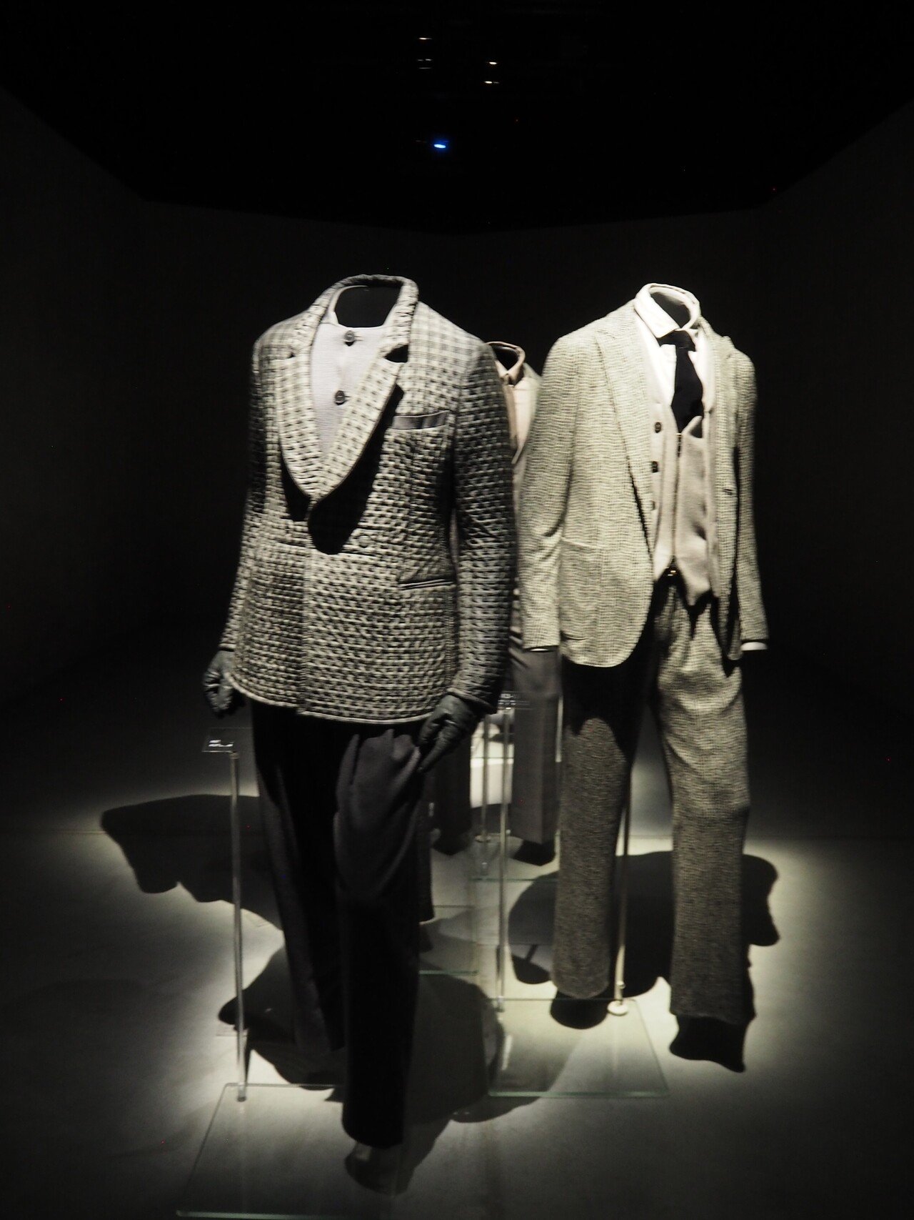 希少品　MURANO ムラーノ ジョルジュアルマーニ ガラス 置物 ARMANI アルマーニ自らが厳選したムラノガラスの「白い」インテリア小物