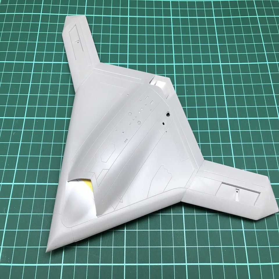 PLATZの1/72 X-47B アメリカ海軍 無人爆撃機 制作過程｜Ma