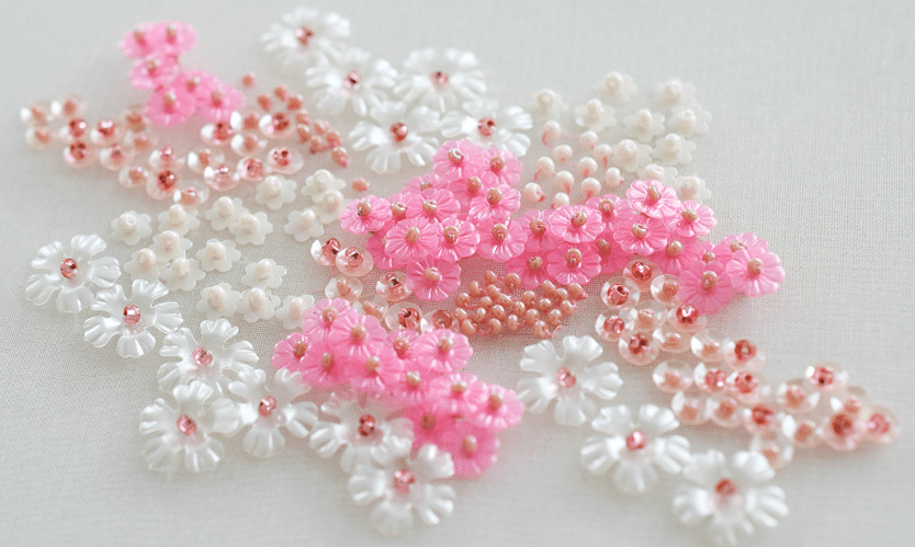 ビーズ スパンコール（ブランド古着】ビーズ スパンコール ロゴ プル  