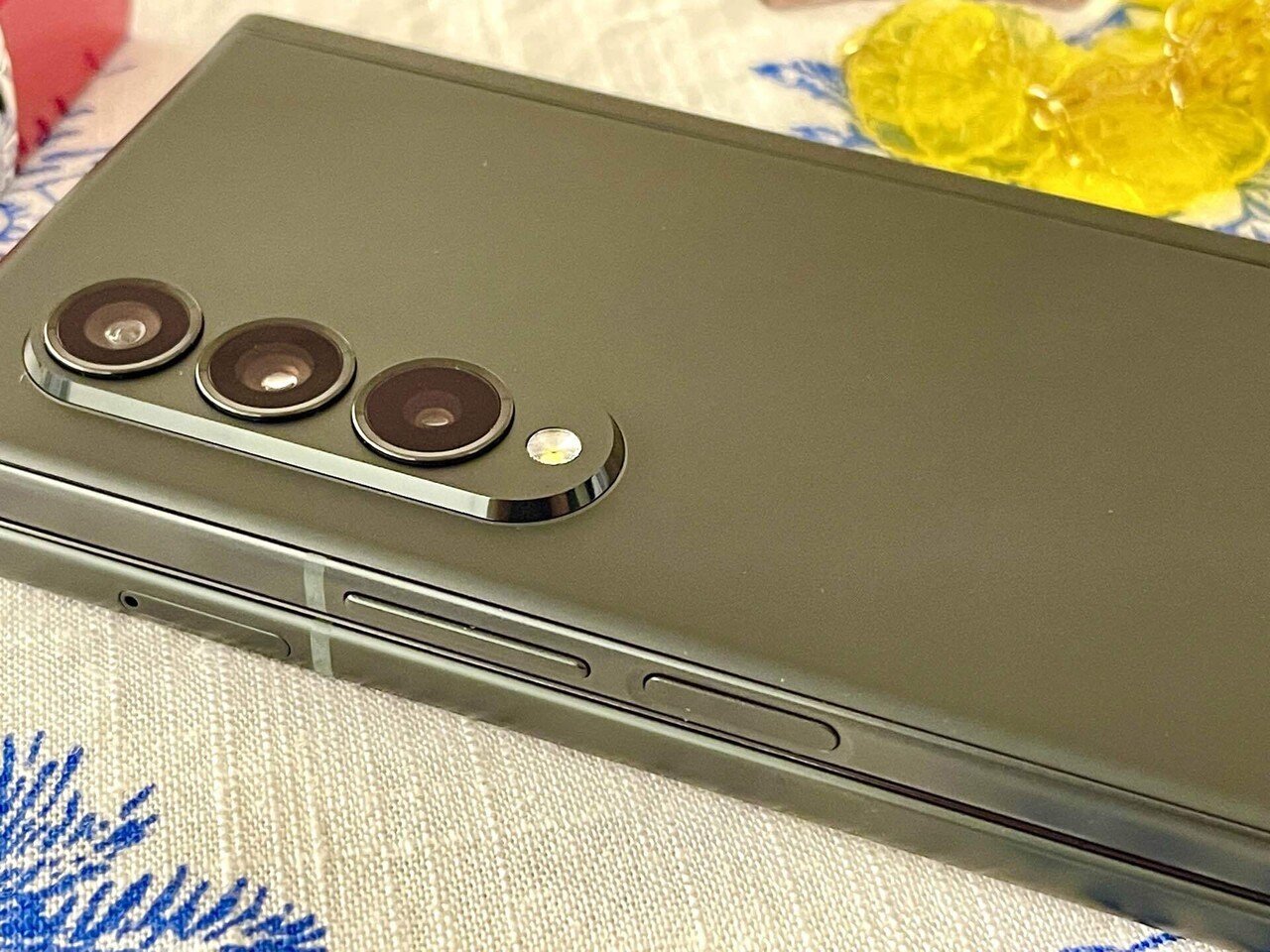 おそらく日本で最初にGalaxy Z Fold3を買ったわたしのレビュー｜りんぽん