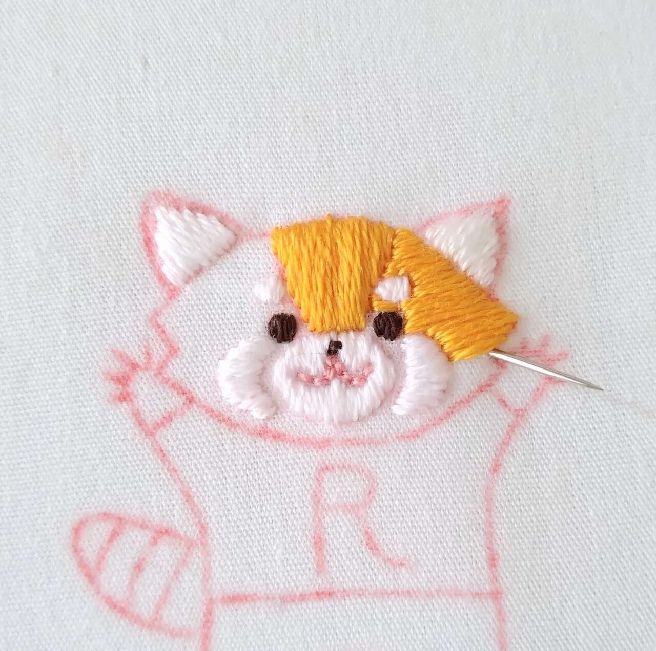 レッサーくんの刺繍図案🐾 ステップ7 〜顔の刺繍2〜｜Apostrophe+s