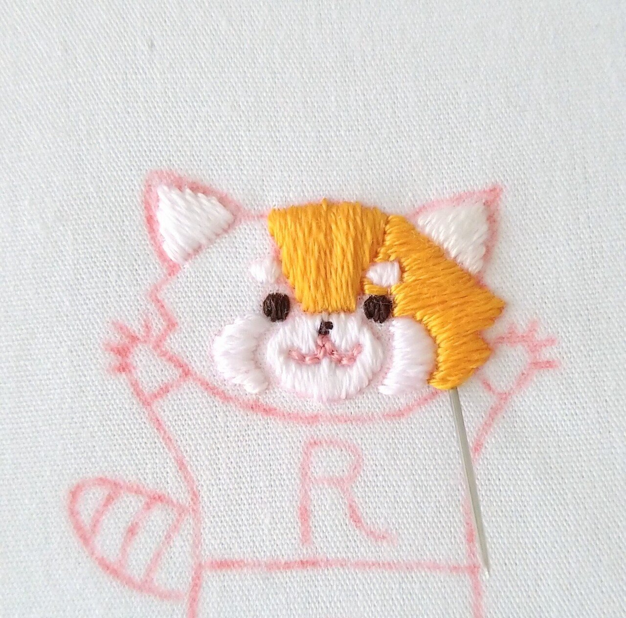 レッサーくんの刺繍図案🐾 ステップ7 〜顔の刺繍2〜｜Apostrophe+s