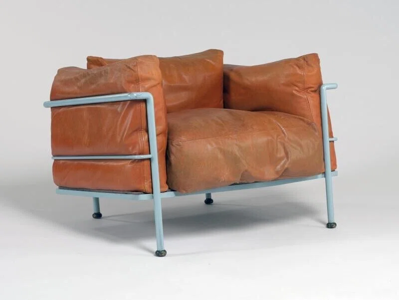 Cassina製 LC1 シャルロットペリアン コルビジェ Cassina（カッシーナ）LC1スリングチェア|カッシーナ・イクスシー 公式