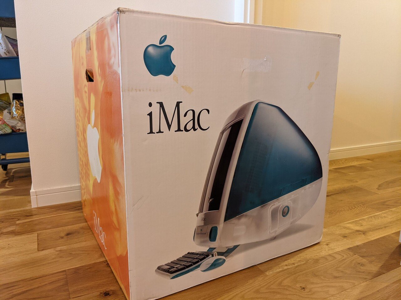 iMac G3 ボンダイブルー(箱付き) iMac G3 ボンダイブルー(箱付き) iMac G3を手に入れたので、思い出と