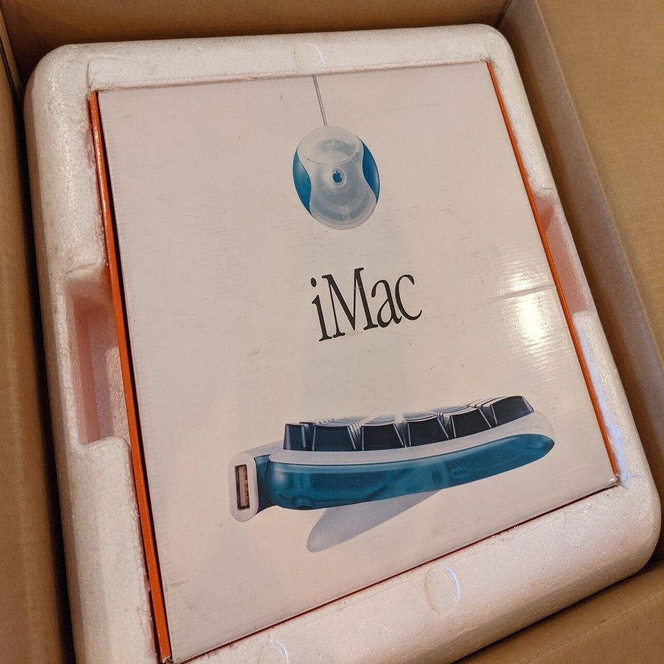 Apple iMac G3 Collection of (13) 1st and 2nd Generation