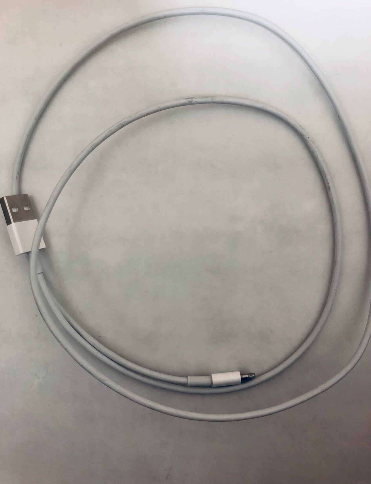 Iphoneのケーブルは保証の対象となるため 無償で交換してもらうことが可能です 杉浦修一 Note