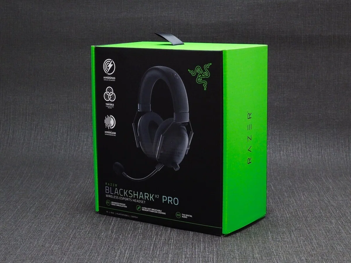 早い者勝ち】RAZER BLACKSHARK V2 PRO （最強eスポーツ向けゲーミング 